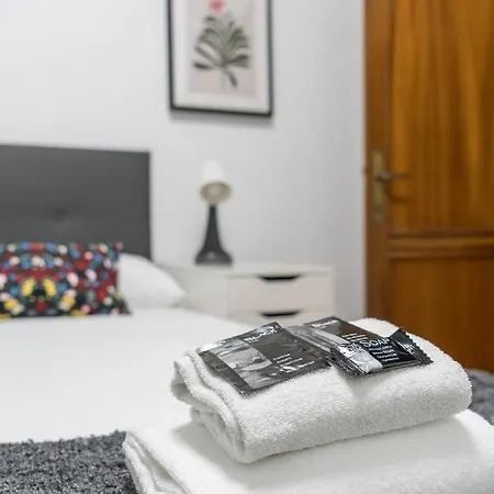 Ybarra By People Apartament *