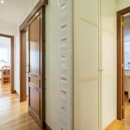 Ybarra By People Apartment Bilbao